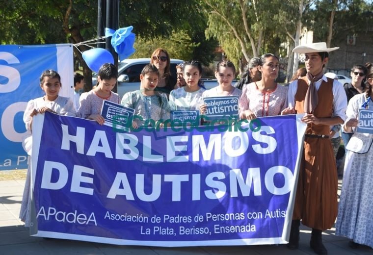 Se desarrolló una Jornada de Concientización sobre autismo “Hacer visible una condición invisible” 03
