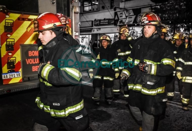 Simulacro nocturno con la participación de 600 personas en Berisso Simulacro nocturno con la participación de 600 personas en Berisso 2