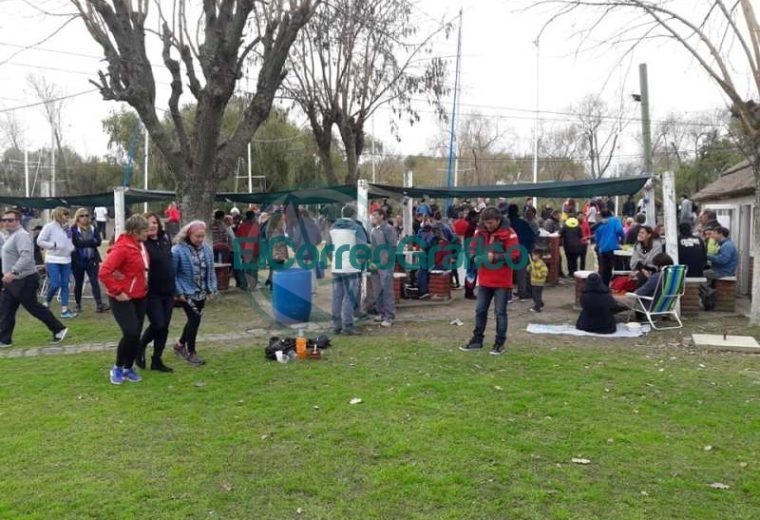 El Club Náutico Ciudad de Berisso celebró sus 43 aniversario 1