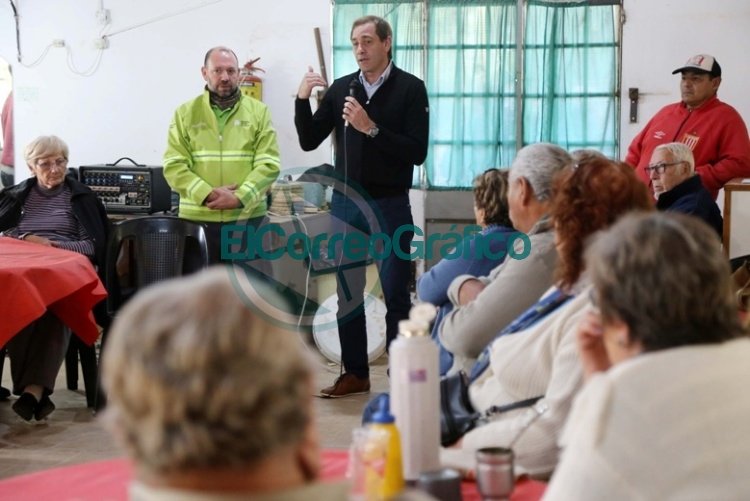 Garro destacó el funcionamiento del SAME en una charla de la tercera edad Garro destacó el funcionamiento del SAME en una charla de la tercera edad