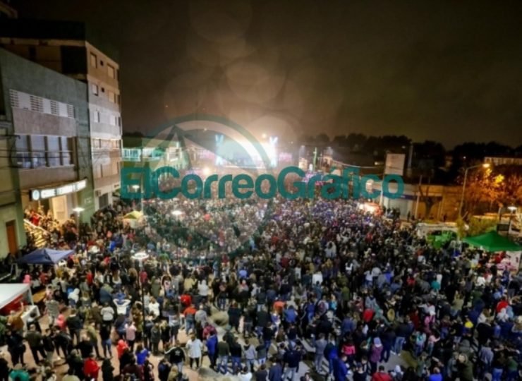Los Palmeras colmó Ensenada para celebrar los 218 años de la ciudad 3