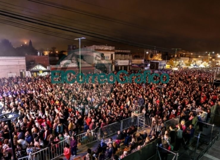 Los Palmeras colmó Ensenada para celebrar los 218 años de la ciudad 4