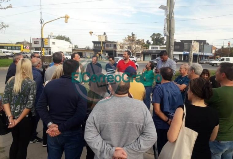 Mincarelli caminó con su propuesta electoral por El Carmen Mincarelli caminó con su propuesta electoral por El Camen 01