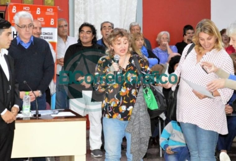 Reconocimientos a figuras del deporte, la cultura y a la labor social y educativa HCD Berisso 4