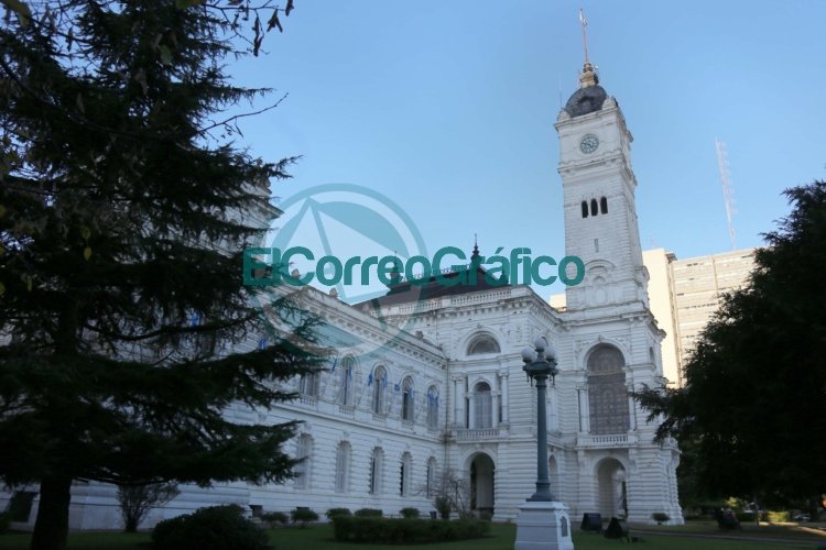Servicios municipales en La Plata durante el feriado del 20 de junio