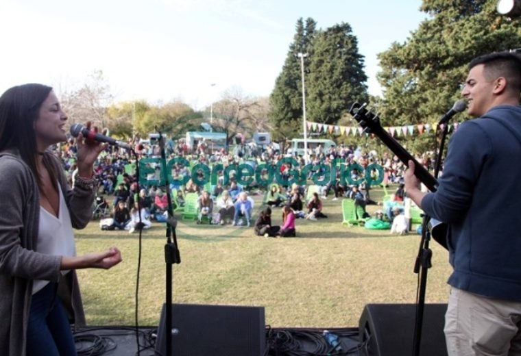 Una multitud disfrutó en City Bell de la segunda edición de “FLAP! Festivales La Plata” 01