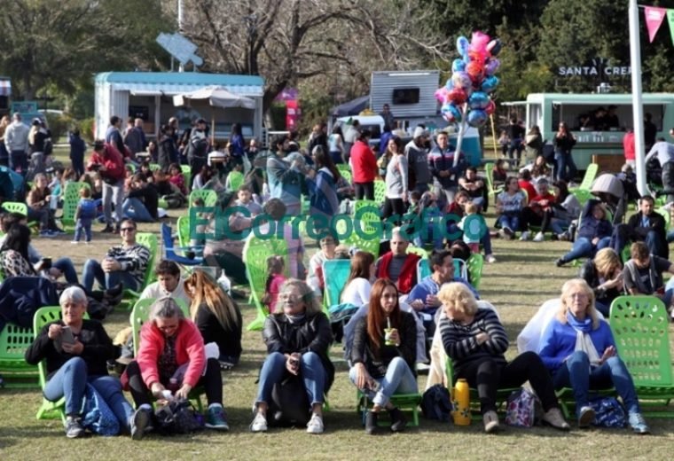 Una multitud disfrutó en City Bell de la segunda edición de “FLAP! Festivales La Plata” 02