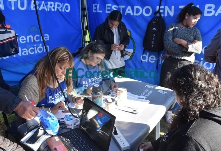 “El Estado en Tu Barrio” hasta el viernes en la Plaza “17 de Octubre” de Berisso 4