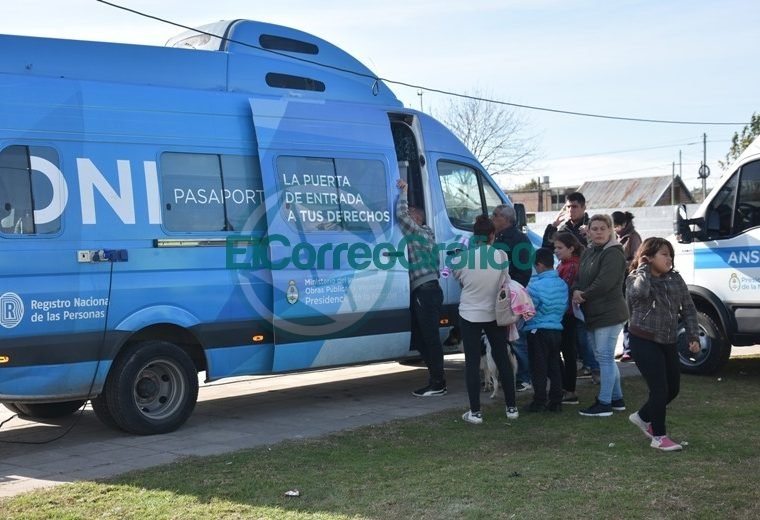 “El Estado en Tu Barrio” hasta el viernes en la Plaza “17 de Octubre” de Berisso 5