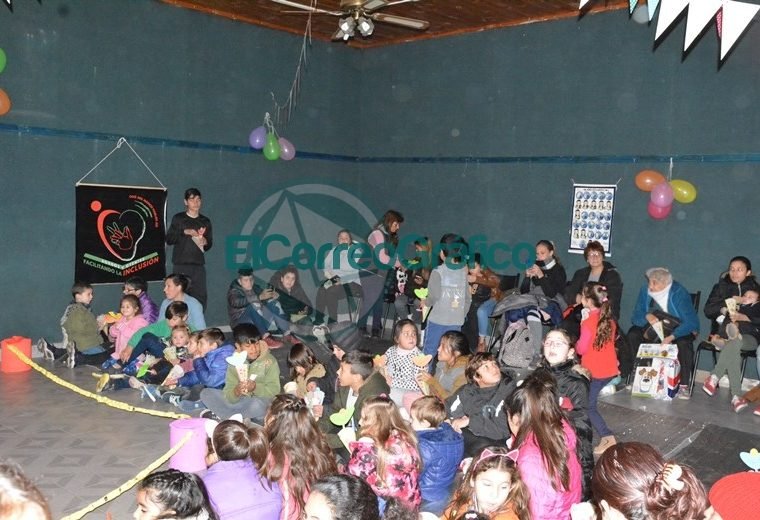 Actividades en el Parque Cívico y en el Polideportivo de El Carmen durante las Vacaciones de Invierno Actividades en el Parque Cívico y en el Polideportivo de El Carmen durante las Vacaciones de Invierno 2