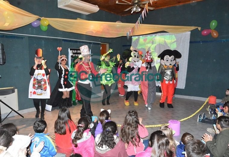 Actividades en el Parque Cívico y en el Polideportivo de El Carmen durante las Vacaciones de Invierno Actividades en el Parque Cívico y en el Polideportivo de El Carmen durante las Vacaciones de Invierno 3