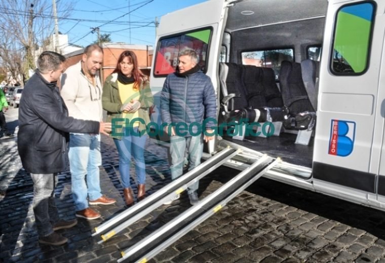 Adquisición de una combi para transportar personas con movilidad reducida en Berisso 3