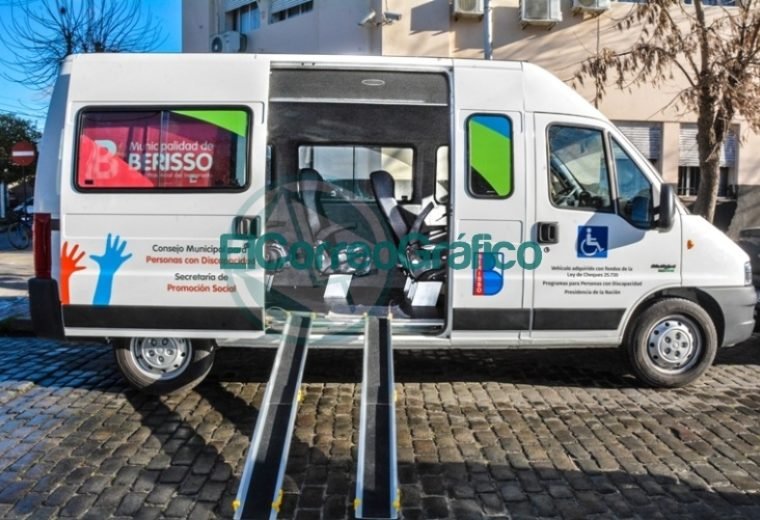 Adquisición de una combi para transportar personas con movilidad reducida en Berisso 4