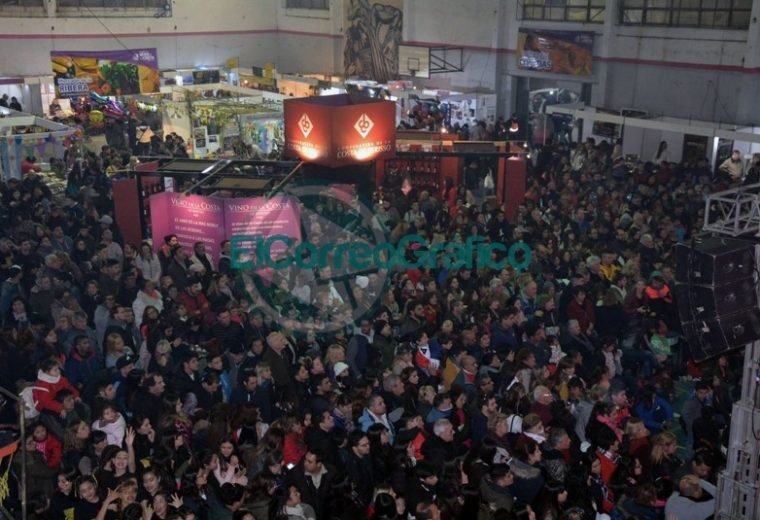 Con gran éxito cerró a XVI Fiesta del Vino de la Costa de Berisso 01