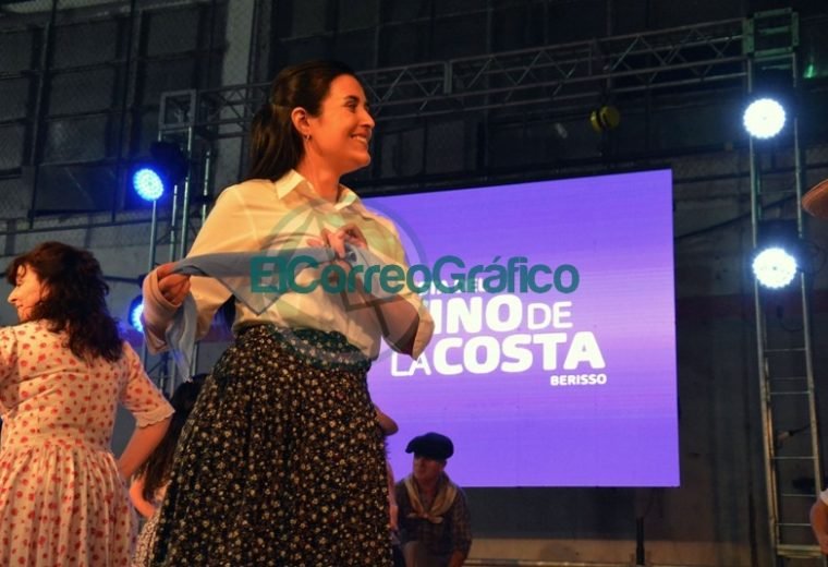 Con gran éxito cerró a XVI Fiesta del Vino de la Costa de Berisso 08