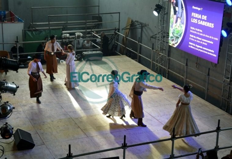 Con gran éxito cerró a XVI Fiesta del Vino de la Costa de Berisso 09