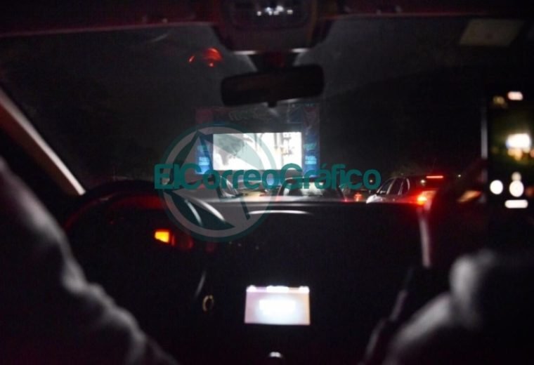 Con una atractiva propuesta, el estacionamiento de La República de los Niños se convirtió en un autocine 10
