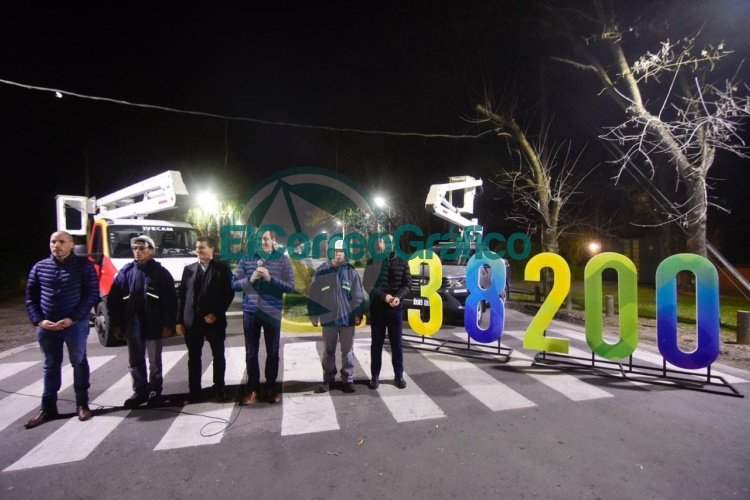 Garro anunció la colocación de 20 mil nuevas luminarias LED