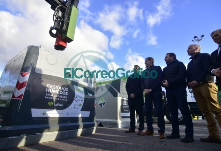 Garro presentó el nuevo sistema de contenedores de basura 1