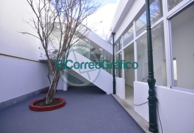 Garro se paseó con Sánchez Zinny por el nuevo edificio del Jardín Maternal Nº 3 Garro se paseó por el nuevo edificio del Jardín Maternal Nº 3 04
