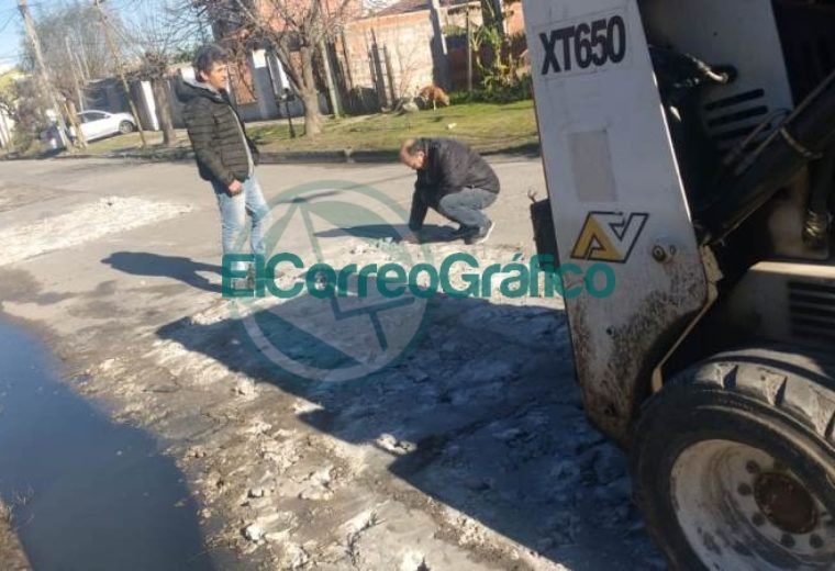 Hugo Novelino recorrió el bacheo de la calle 17 Hugo Novelino recorrió el bacheo de la calle 17 03