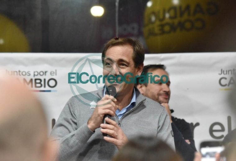 Julio Garro Juntos para el Cambio Los Hornos La Plata 2