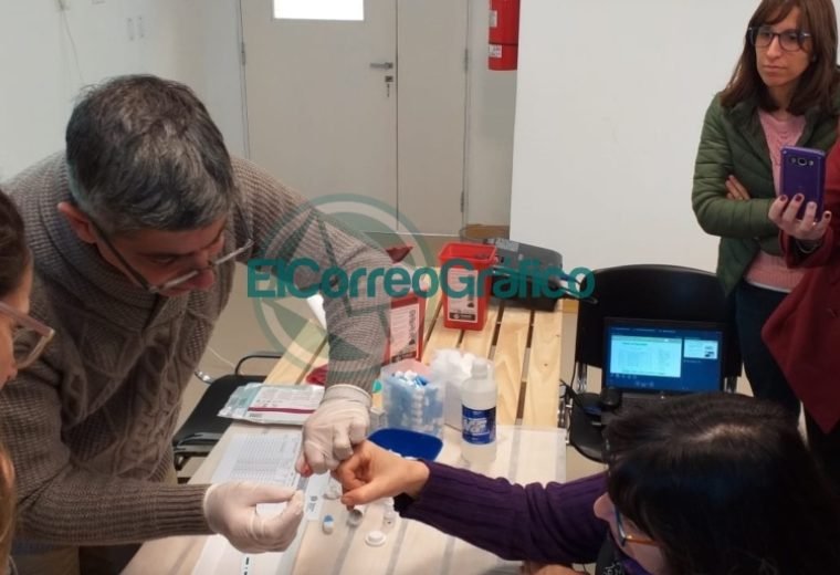 Los profesionales de Atención Primaria de la Salud recibieron capacitación sobre implementación de test rápidos de sífilis 1