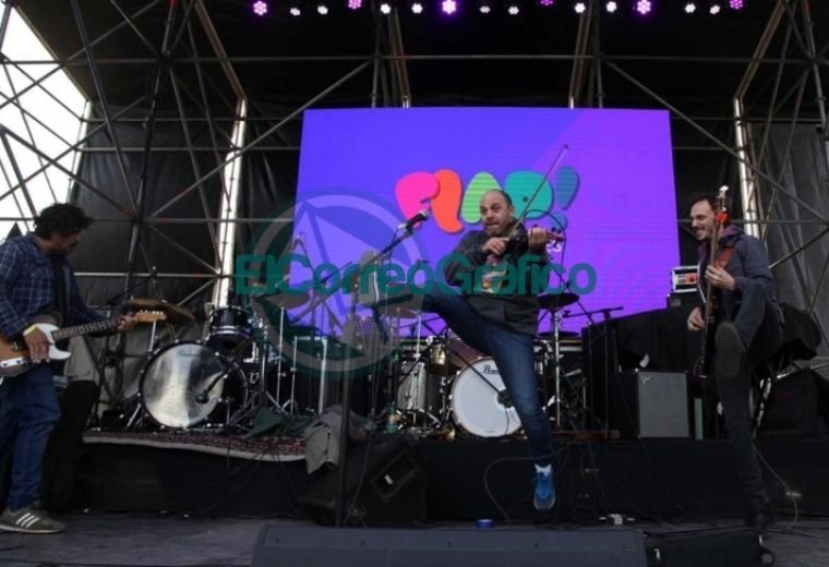 Más de 40 mil personas participaron de FLAP! en Plaza Malvinas 08