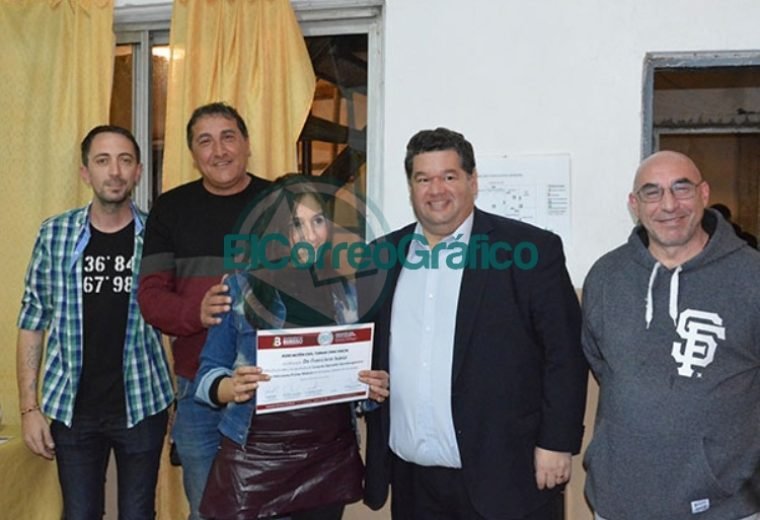 Nedela participó de la entrega de diplomas y recorrió las instalaciones de la Asociación Civil “Tomar Conciencia” 6