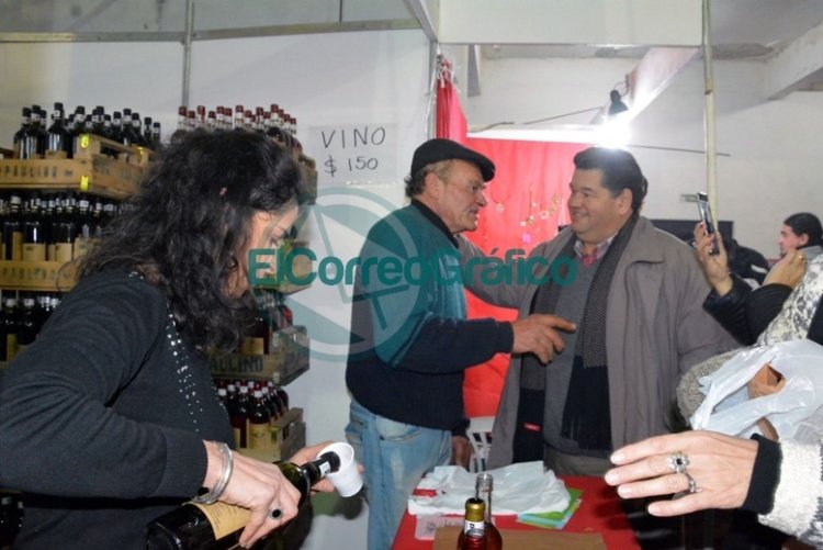 Nedela recorrió la Fiesta del Vino de la Costa