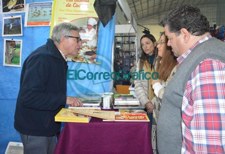 Nedela recorrió la Fiesta del Vino de la Costa 03