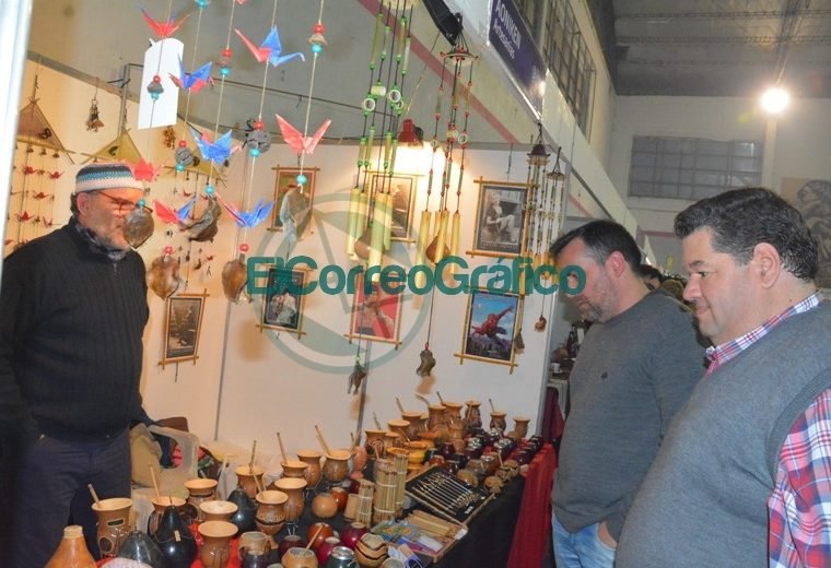 Nedela recorrió la Fiesta del Vino de la Costa 07