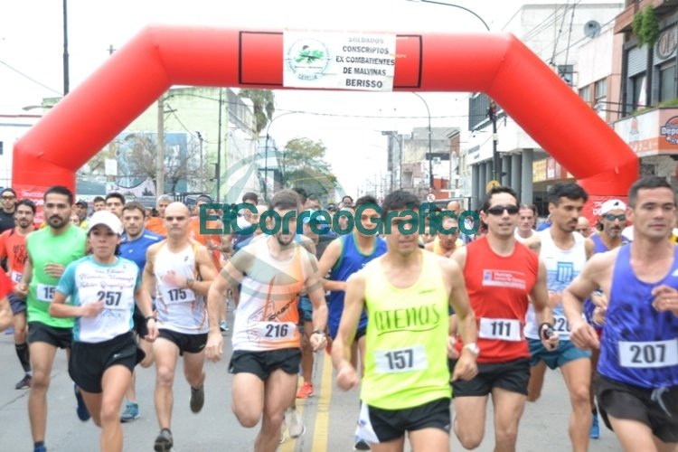Carrera en homenaje al "Día de los Derechos Soberanos sobre las Islas Malvinas" Carrera homenaje por el "Día de los Derechos Soberanos sobre las Islas Malvinas"