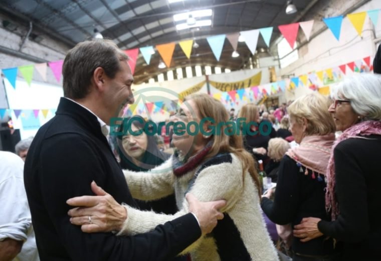 Garro celebró el Día del Abuelo en el Club Unión Vecinal 3