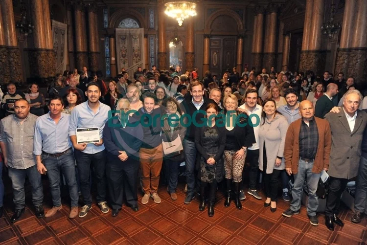 Garro y Sánchez Zinny distinguieron a quienes implementaron el Plan Fines en La Plata