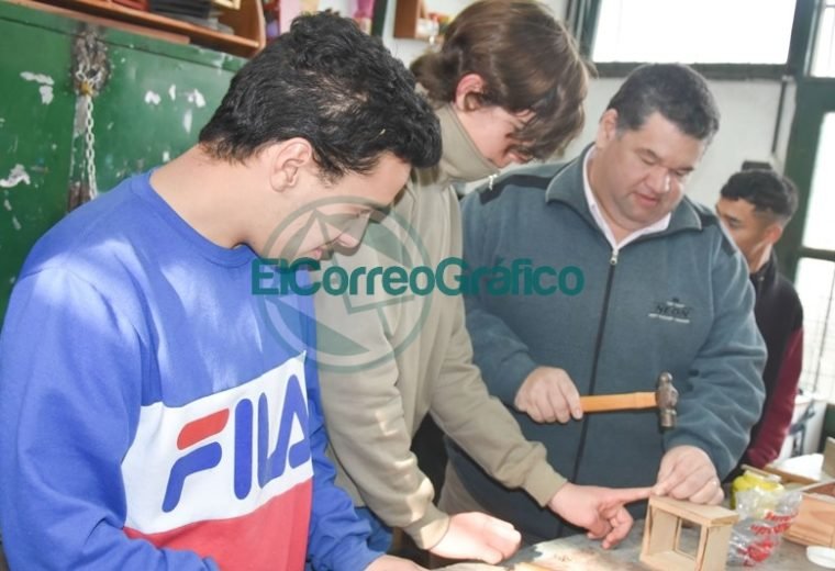 Nedela con Sánchez Zinny visitaron la Escuela 501 del Barrio Obrero 03