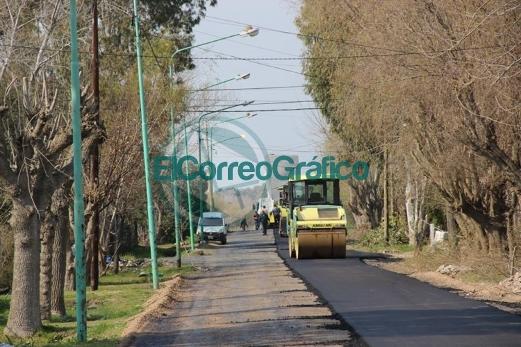 Pavimentación "con fondos propios" en Ensenada