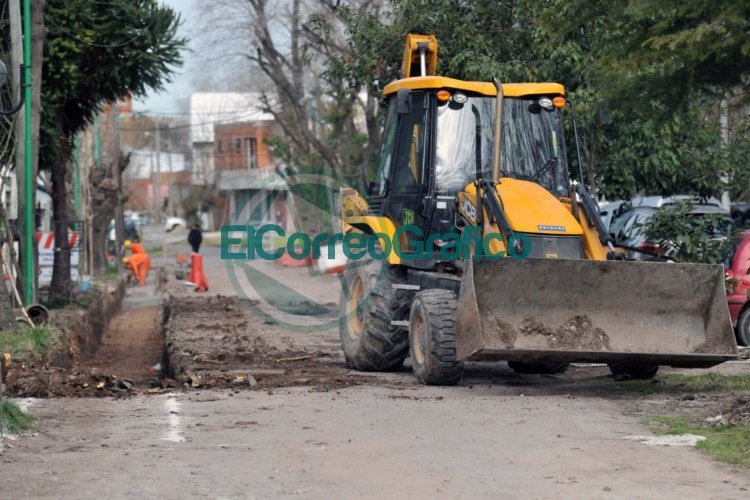 Se completa dentro del casco urbano la pavimentación de 121 entre 62 y 64