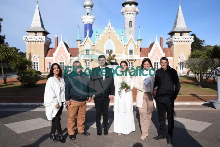 Tres parejas dieron el ”Sí“ en la República de los Niños Tres parejas dieron el ”Sí“ en la República de los Niños