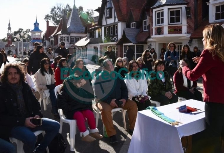 Tres parejas dieron el ”Sí“ en la República de los Niños 04