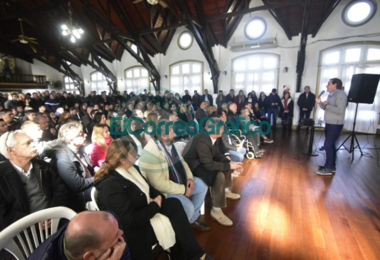 Garro preocupado de los resultados de las PASO: “En octubre vamos a elegir una ciudad gobernada por los platenses o por La Cámpora” gabinete ampliado de Julio Garro La Plata 3
