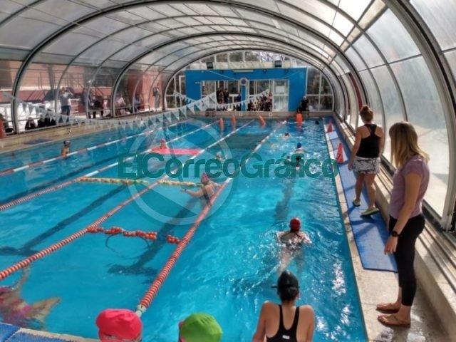 Alumnos de la Escuela Municipal de Natación participaron de una jornada de “Seguridad Acuática”