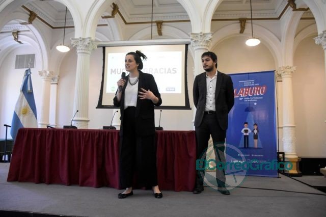 Conectando mujeres: una jornada para potenciar el desarrollo de las mujeres en tecnologías Conectando mujeres: una jornada para potenciar el desarrollo de las mujeres en tecnologías