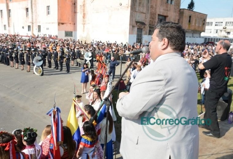 Desembarco Simbólico de Inmigrantes 2019 Berisso 03