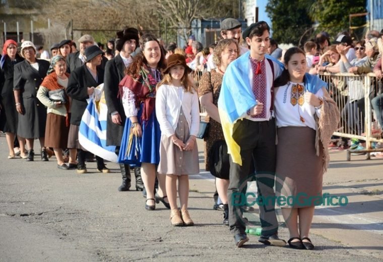Desembarco Simbólico de Inmigrantes 2019 Berisso 11