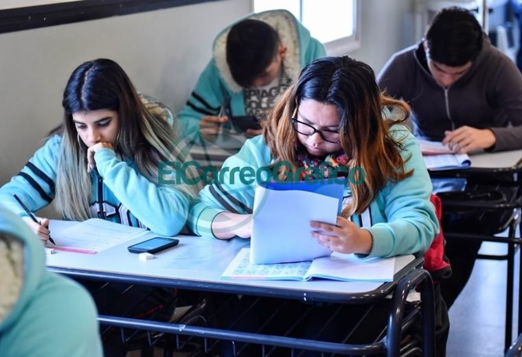El 93% de las escuelas secundarias de todo el país rindieron la evaluación Aprender 1