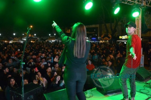 Festejos en del Día de la Primavera con un gran festival organizado por el Municipio en el Parque Cívico Festejos en del Día de la Primavera con un gran festival organizado por el Municipio en el Parque Cívico
