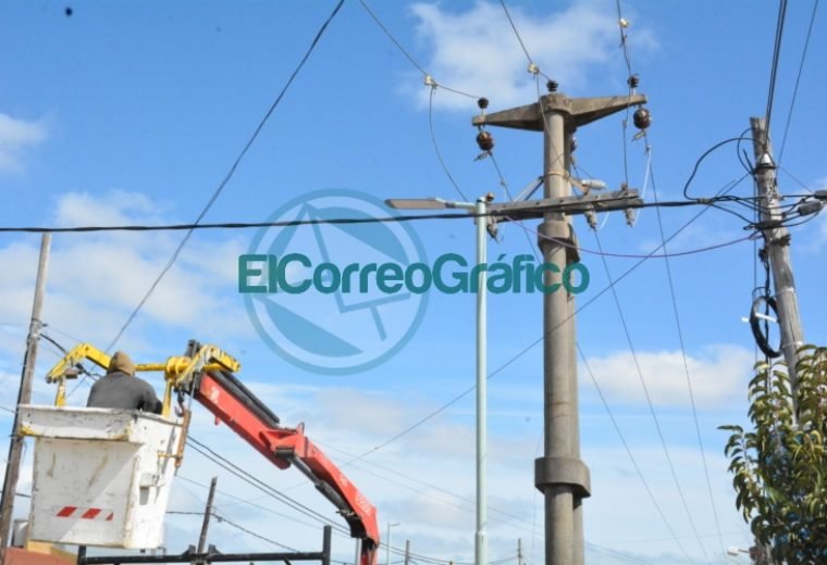 Instalación del alumbrado público sobre calle 8 entre 124 y 143 Instalación del alumbrado público sobre calle 8 entre 124 y 143 01