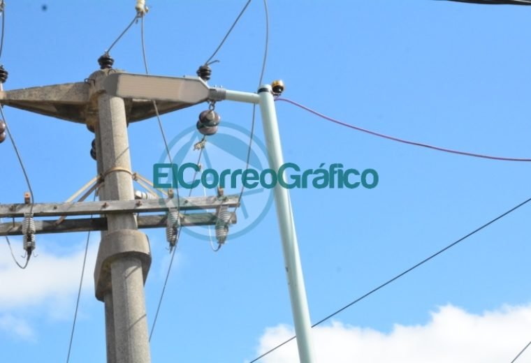 Instalación del alumbrado público sobre calle 8 entre 124 y 143 Instalación del alumbrado público sobre calle 8 entre 124 y 143 02