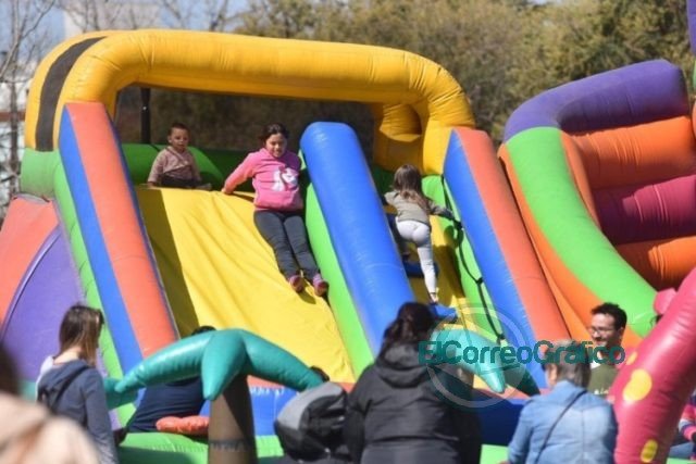Más de 25 mil personas disfrutaron la llegada de la primavera en Parque Alberti
